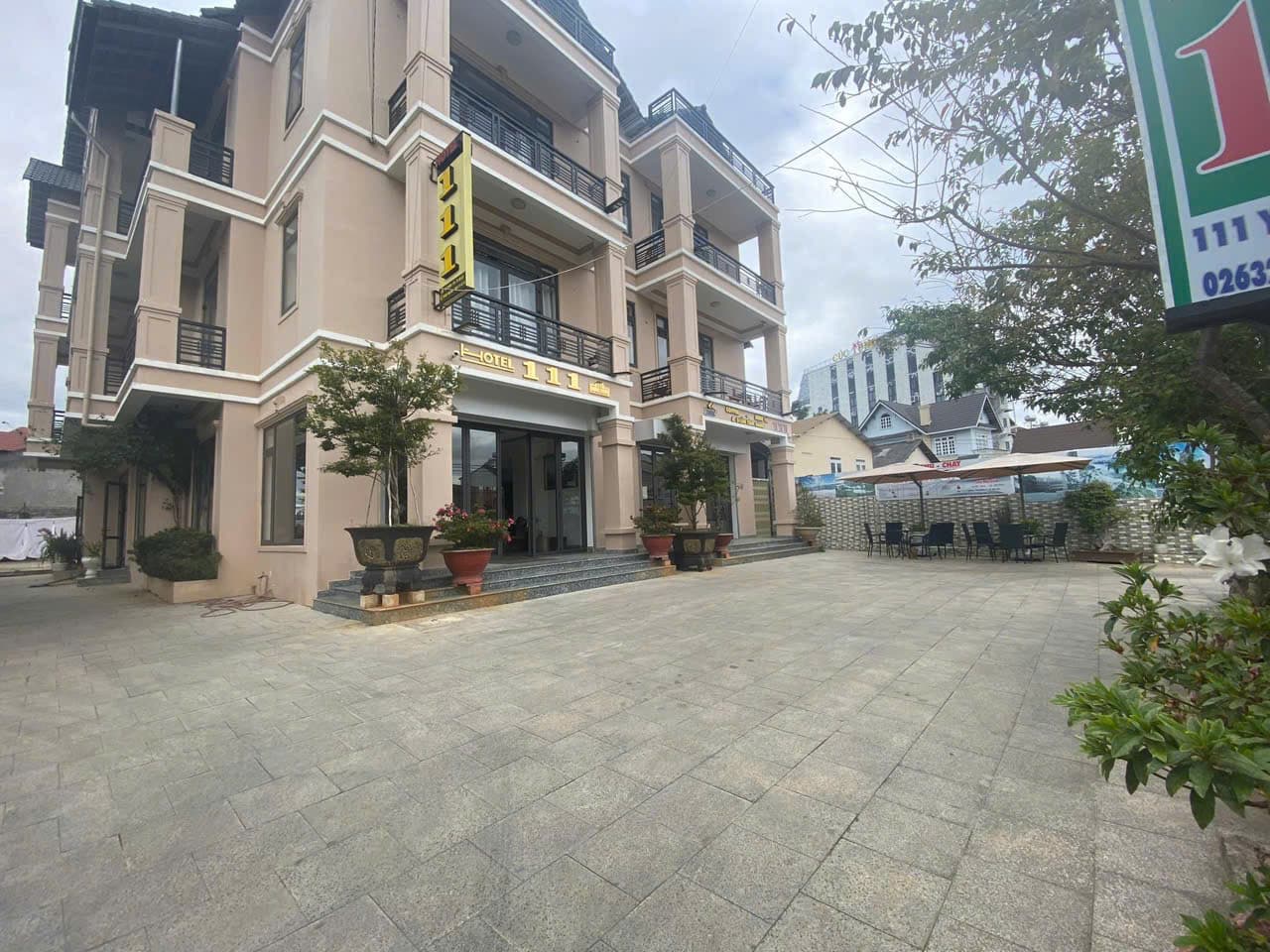 Hotel 111 : 111 Yersin, Phường 9, Đà Lạt, Lâm Đồng, Việt Nam