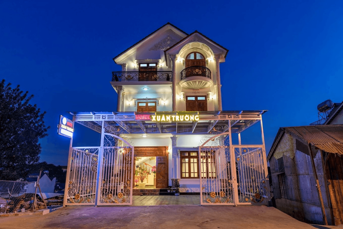 Xuân Trường Hotel - 148 Yersin, Phường 9, Đà Lạt